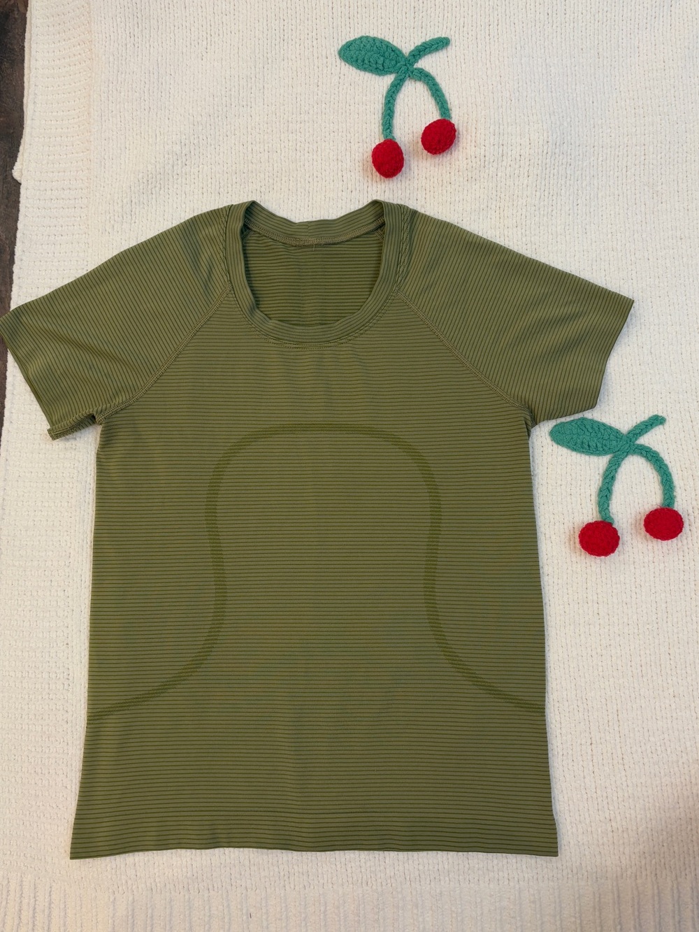 Lululemon Olive Green Striped Short Sleeve Swiftly Top 🫧
